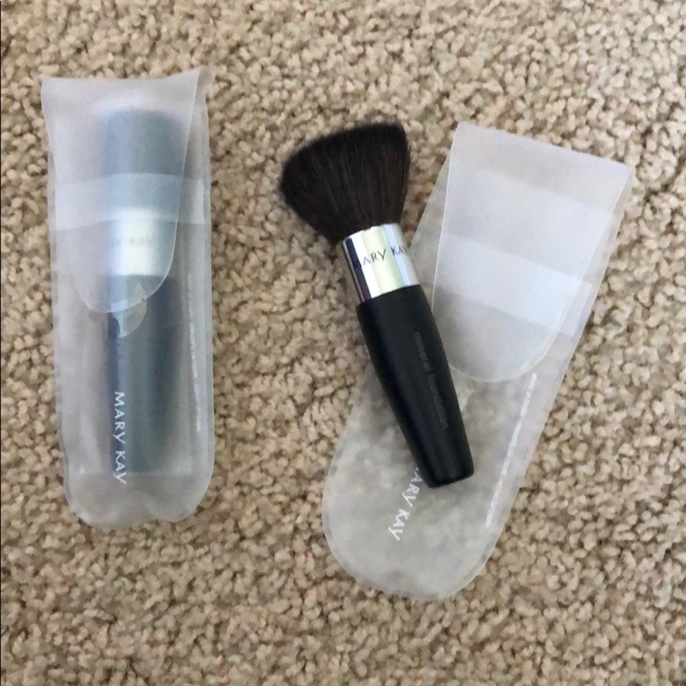 Mary Kay Mineral Foundation Brush